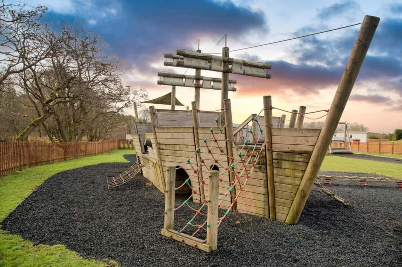 Apple Tree Lodge Hot Tub 3 Bedroom 2 Bars Morpeth Exterior foto